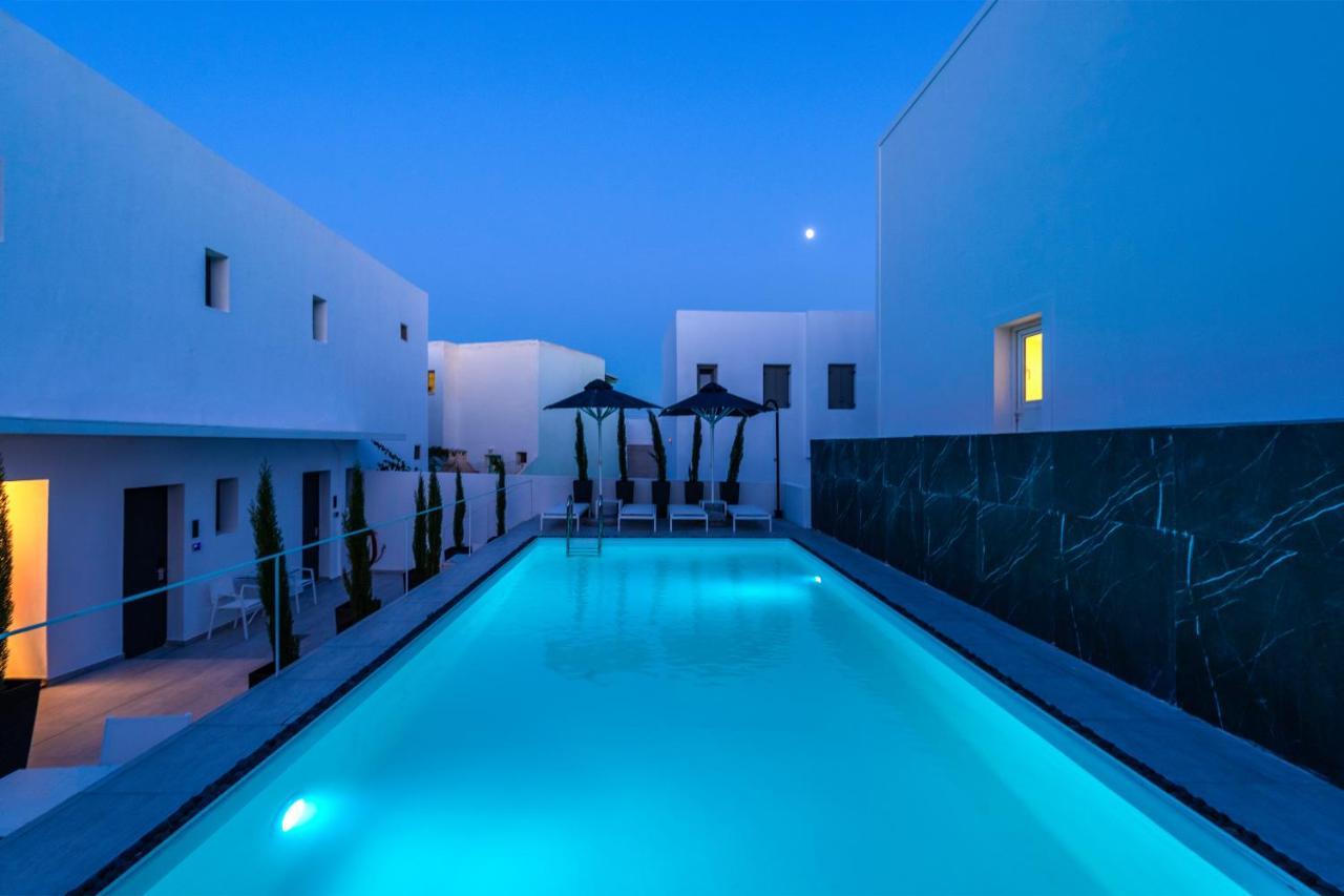 Central Boutique Hotel By Naoussa Hills Adults Only Bagian luar foto