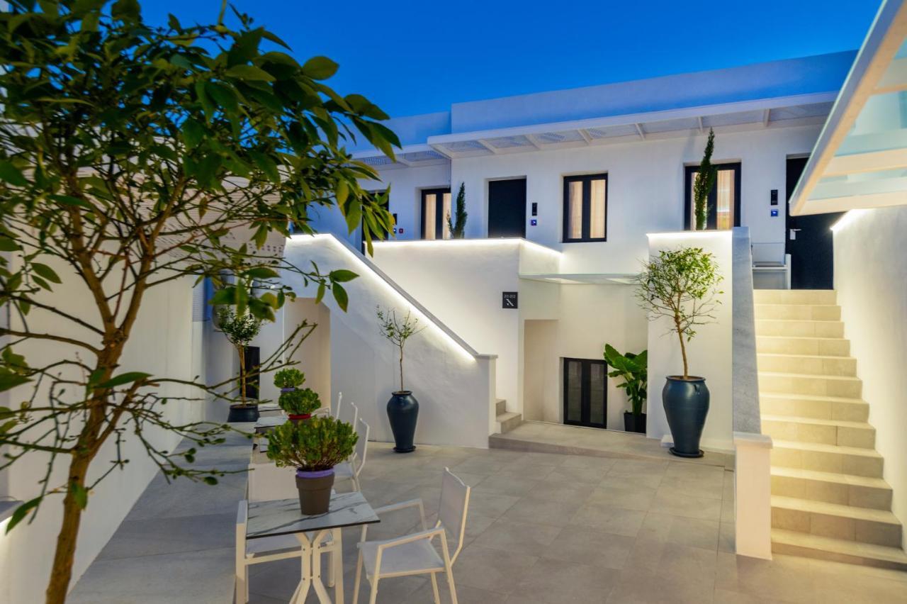 Central Boutique Hotel By Naoussa Hills Adults Only Bagian luar foto
