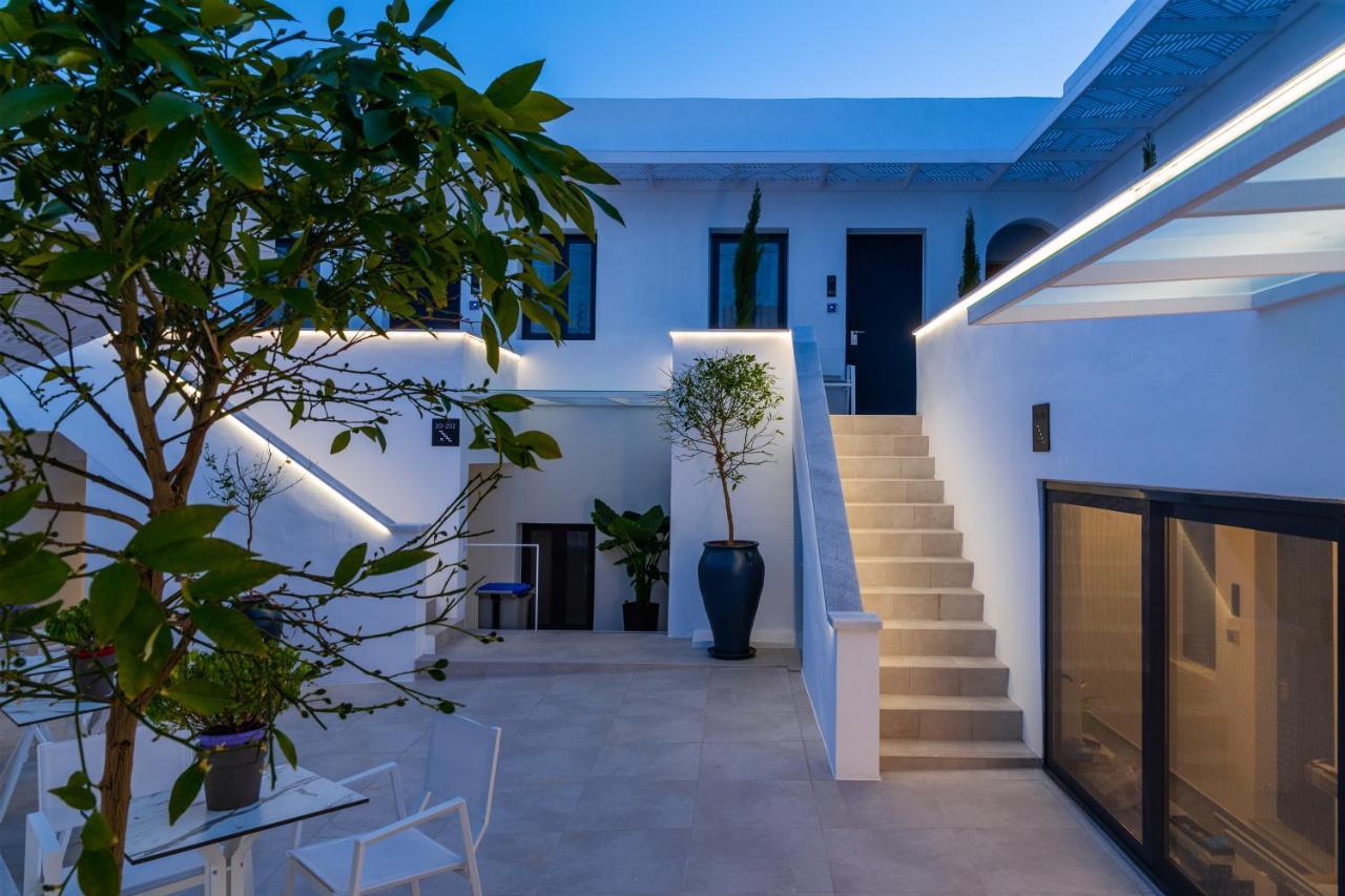 Central Boutique Hotel By Naoussa Hills Adults Only Bagian luar foto