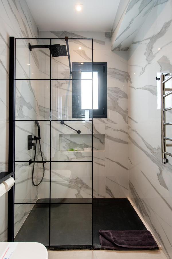 Central Boutique Hotel By Naoussa Hills Adults Only Bagian luar foto